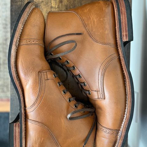 View photo of Viberg Service Boot BCT in Horween Bourbon Workshoe Butt