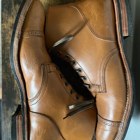 View photo of Viberg Service Boot BCT in Horween Bourbon Workshoe Butt