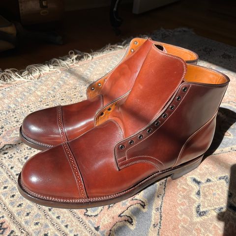 Viberg Service Boot BCT in Horween Color 4 Shell Cordovan