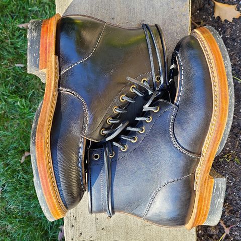 Tahura Dialum in Shinki Black Oiled Horsebutt