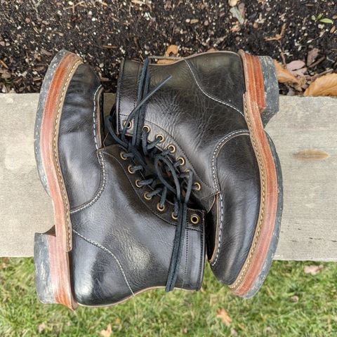 Tahura Dialum in Shinki Black Oiled Horsebutt