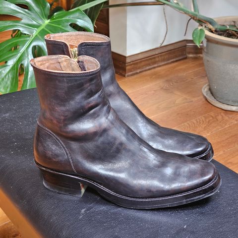 Briselblack The Stride 'Type 2' in Toscanello Waxed Horsebutt Maryam Tannery overdyed Black