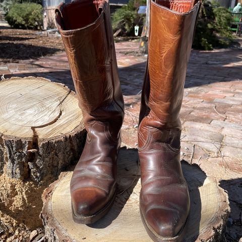 FRYE Unknown Model in Unknown Leather