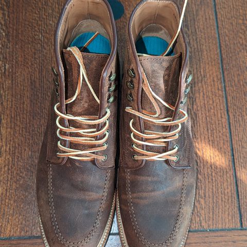 Parkhurst The Niagara in C.F. Stead Light Brown Waxy Commander Suede