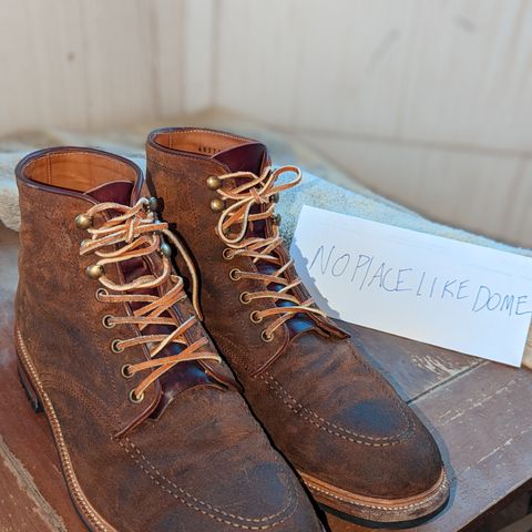 Parkhurst The Niagara in C.F. Stead Light Brown Waxy Commander Suede