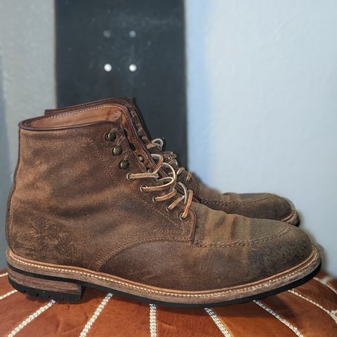 Parkhurst The Niagara in C.F. Stead Light Brown Waxy Commander Suede