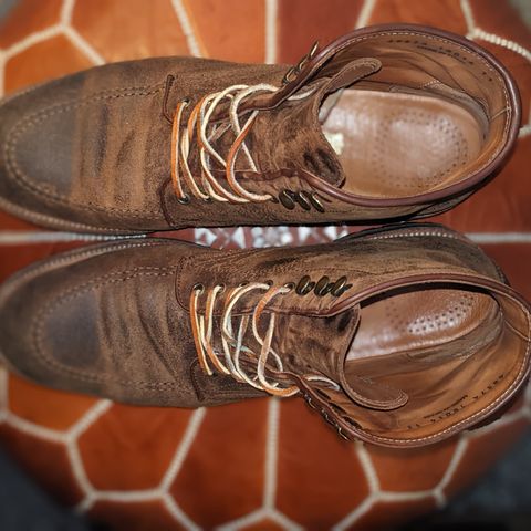 Parkhurst The Niagara in C.F. Stead Light Brown Waxy Commander Suede