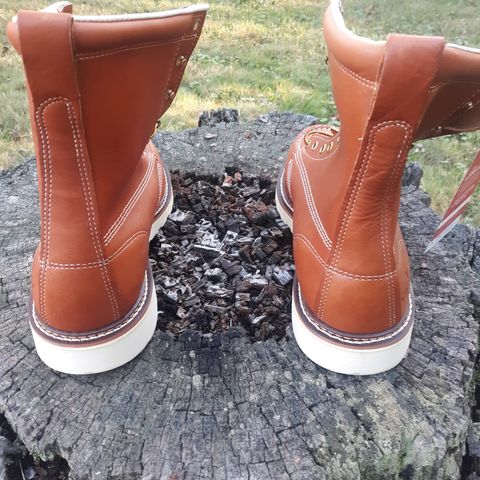 Thorogood 8" Moc Toe in Unknown Leather