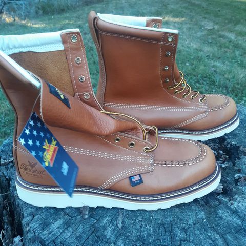 Thorogood 8" Moc Toe in Unknown Leather