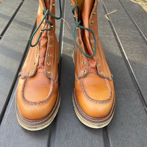 Thorogood 8" Moc Toe in Unknown Leather