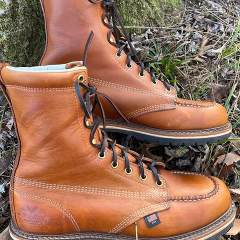 Thorogood 8" Moc Toe in Unknown Leather