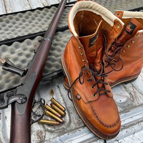 Thorogood 8" Moc Toe in Unknown Leather