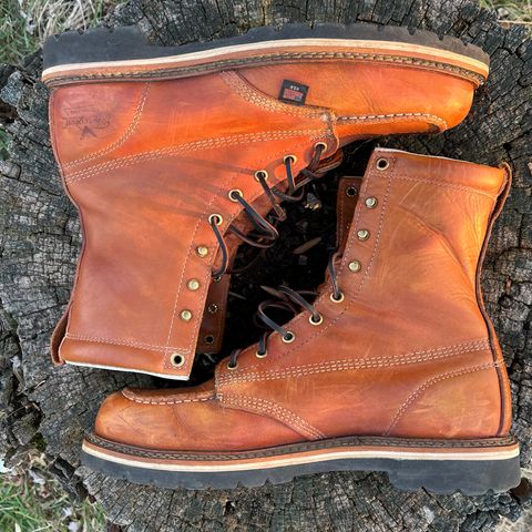 Thorogood 8" Moc Toe in Unknown Leather