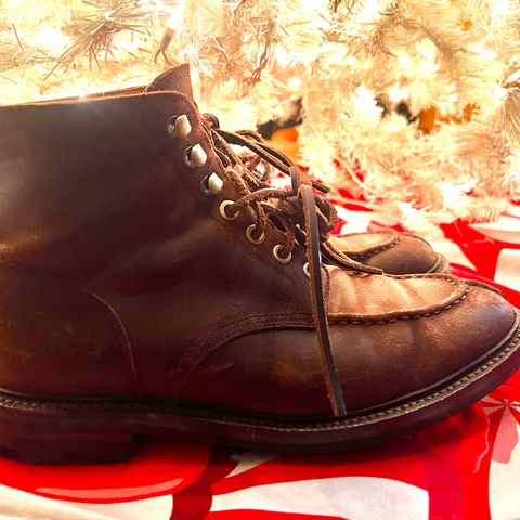 Grant Stone Ottawa Boot in C.F. Stead Tobacco Waxy Commander Suede