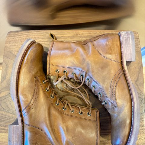 FRYE Veronica Flex Combat in Vintage Pull-up Leather