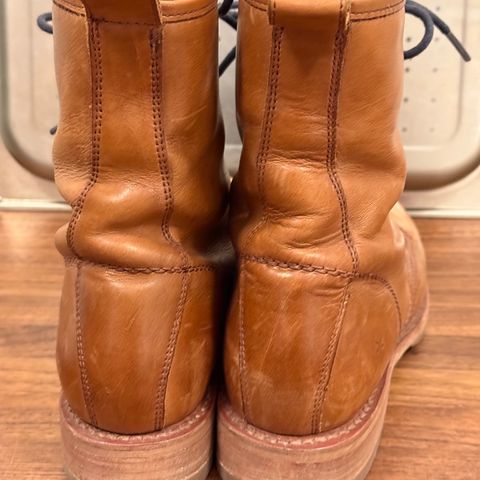 FRYE Veronica Flex Combat in Vintage Pull-up Leather
