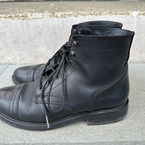 Thursday Captain in Black Matte Rugged & Resilient