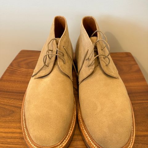 Grant Stone Chukka in C.F. Stead Tan Repello Calf Suede
