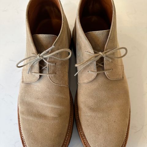 Grant Stone Chukka in C.F. Stead Tan Repello Calf Suede