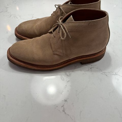 Grant Stone Chukka in C.F. Stead Tan Repello Calf Suede