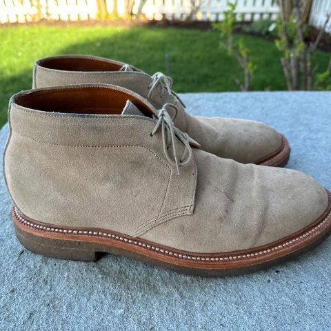 Grant Stone Chukka in C.F. Stead Tan Repello Calf Suede