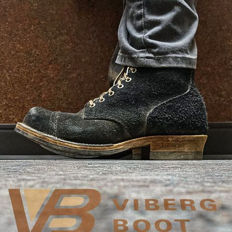 Viberg Service Boot in Seidel Black Oil Tan Roughout