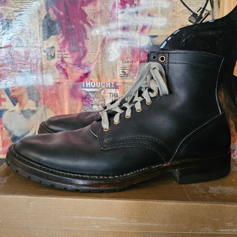 Search result thumbnail of White's MP-Sherman Plain Toe in Seidel Black Domain