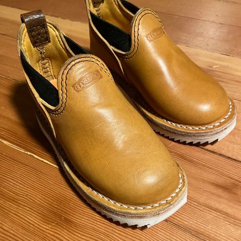 Wesco Romeo in Maryam “ banana” horsebutt, Law shrunken bison, buckskin lined