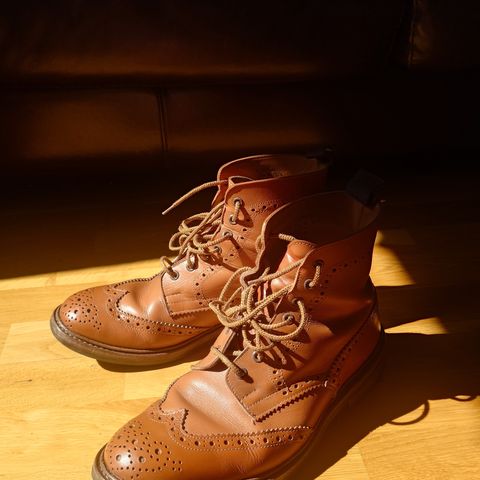 Tricker's Stow Country Boot in C-Shade Tan