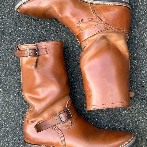 View photo of Wesco x S&S Van Cleef III in Maryam Natural Horsebutt