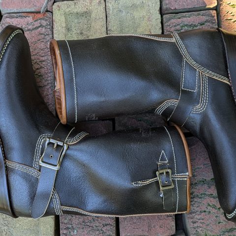 View photo of Willie's Handmade Boots Custom Model in Horween Dark Olive Waxed Flesh