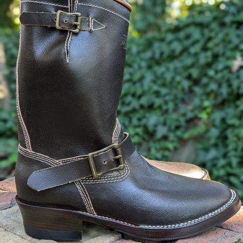 View photo of Willie's Handmade Boots Custom Model in Horween Dark Olive Waxed Flesh