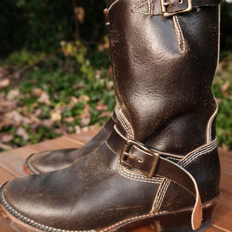 View photo of Willie's Handmade Boots Custom Model in Horween Dark Olive Waxed Flesh