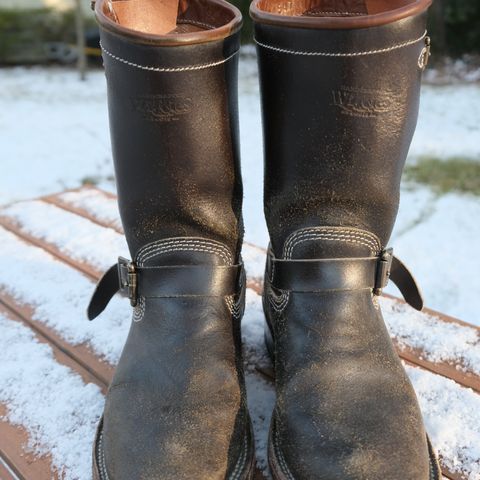 View photo of Willie's Handmade Boots Custom Model in Horween Dark Olive Waxed Flesh