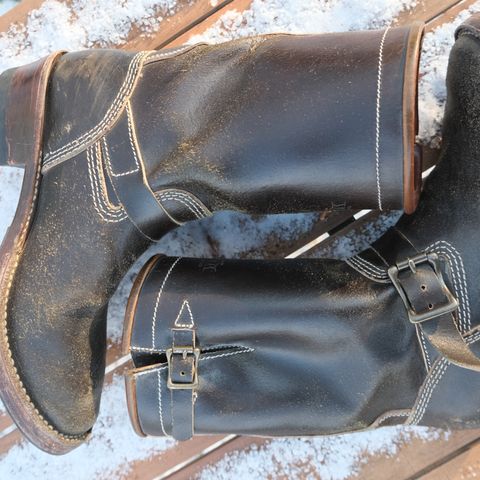 View photo of Willie's Handmade Boots Custom Model in Horween Dark Olive Waxed Flesh