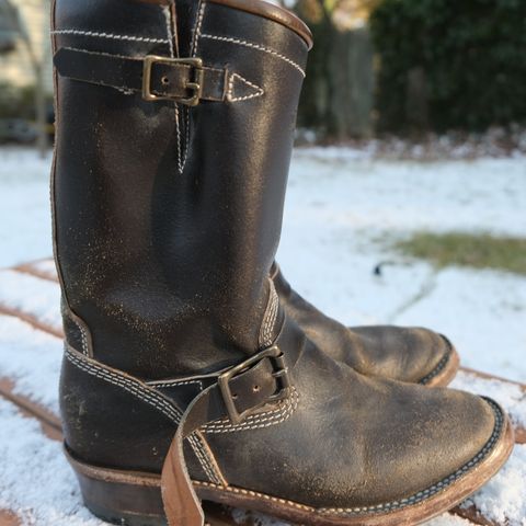 View photo of Willie's Handmade Boots Custom Model in Horween Dark Olive Waxed Flesh