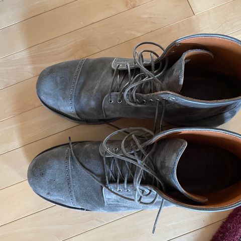 View photo of Viberg Service Boot BCT in C.F. Stead Thyme Janus Calf Suede