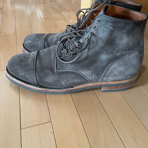 View photo of Viberg Service Boot BCT in C.F. Stead Thyme Janus Calf Suede