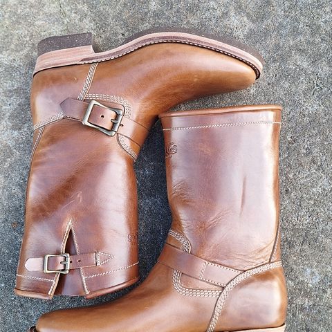 Willie's Handmade Boots Engineer in Maryam Natural Horsebutt