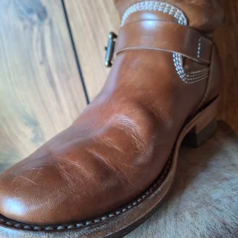 View photo of Willie's Handmade Boots Engineer in Maryam Natural Horsebutt