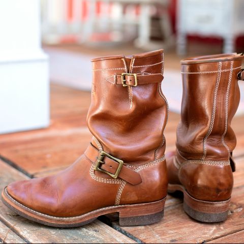 Willie's Handmade Boots Engineer in Maryam Natural Horsebutt