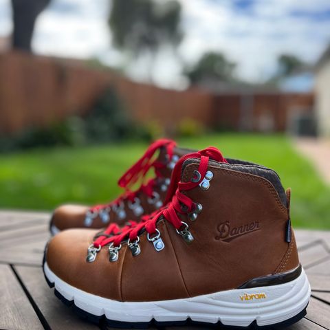 Danner Mountain Light in Light Brown Full Grain