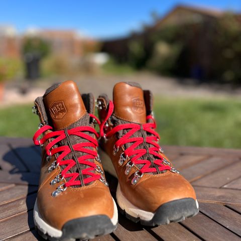 Danner Mountain Light in Light Brown Full Grain
