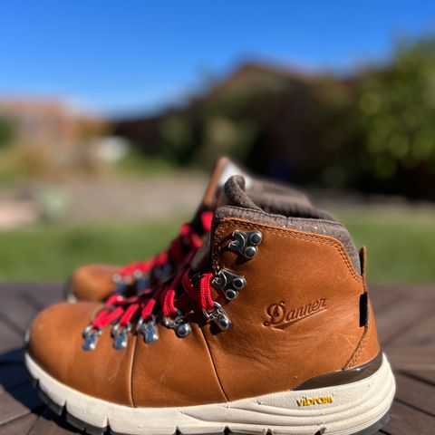 Danner Mountain Light in Light Brown Full Grain