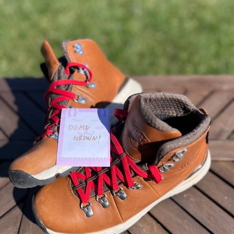 Danner Mountain Light in Light Brown Full Grain