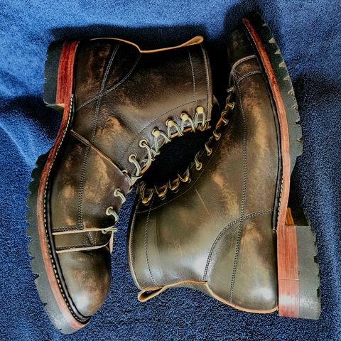 Jakkrabbits Monkey Boot in Maryam Olive Horsebutt