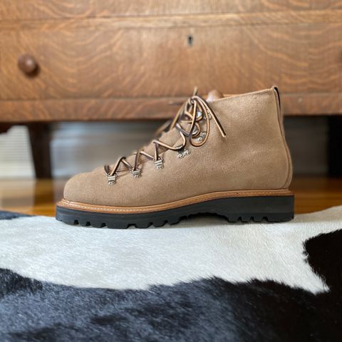 Viberg Hiker in Horween Natural Chromexcel Roughout