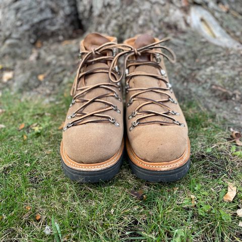 Viberg Hiker in Horween Natural Chromexcel Roughout