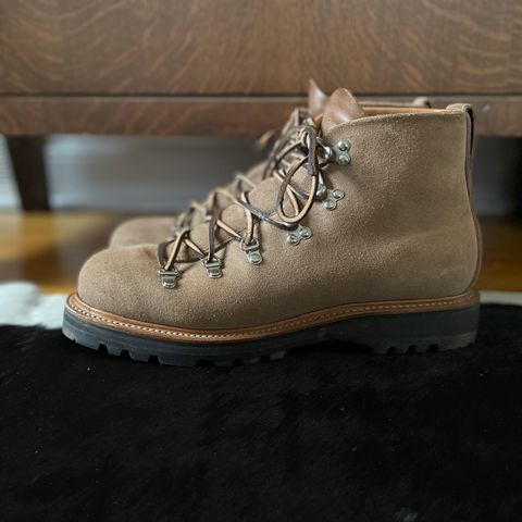 Viberg Hiker in Horween Natural Chromexcel Roughout