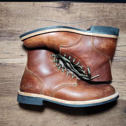 Oak Street Bootmakers Field Boot in Seidel Light Brown Mustang